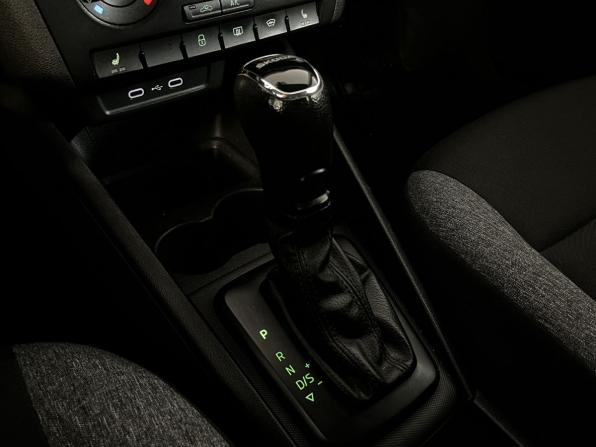 Skoda Rapid II с пробегом 2021 года, цена 1 449 900 рублей, 75103 км, лифтбек, Автокод Объявления