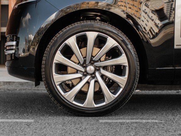 Новый Land Rover Range Rover V 2024 года, цена 27 783 400 рублей, внедорожник, Автокод Объявления