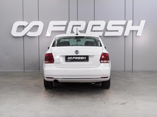 Volkswagen Polo V Рестайлинг с пробегом 2019 года, цена 1 325 000 рублей, 80123 км, седан, Автокод Объявления