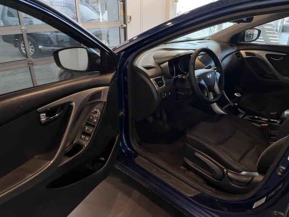 Hyundai Elantra V (MD) с пробегом 2012 года, цена 633 000 рублей, 313391 км, седан, Автокод Объявления