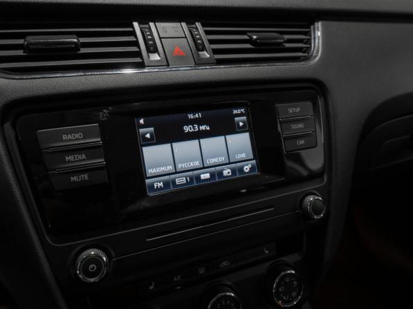 Skoda Octavia III (A7) с пробегом 2014 года, цена 960 000 рублей, 230000 км, лифтбек, Автокод Объявления