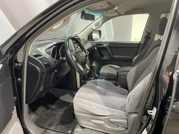 Toyota Land Cruiser Prado 150 Series с пробегом 2011 года, цена 2 470 000 рублей, 235957 км, внедорожник, Автокод Объявления