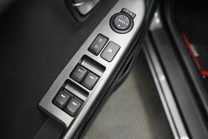 Kia Rio III Рестайлинг с пробегом 2016 года, цена 1 355 000 рублей, 100008 км, седан, Автокод Объявления