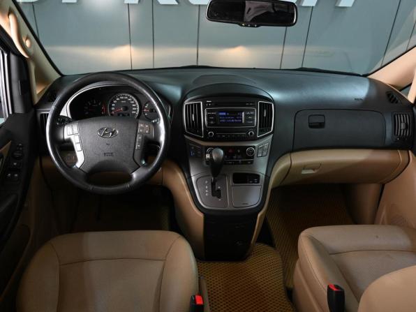 Hyundai H-1 II Рестайлинг 2 с пробегом 2019 года, цена 3 749 000 рублей, 131737 км, минивэн, Автокод Объявления
