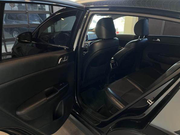 Kia Sportage IV с пробегом 2018 года, цена 1 950 000 рублей, 100805 км, внедорожник, Автокод Объявления