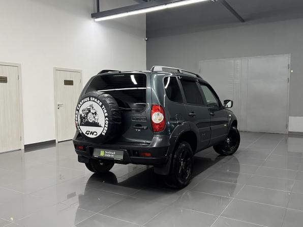 Chevrolet Niva I Рестайлинг с пробегом 2018 года, цена 995 000 рублей, 34576 км, внедорожник, Автокод Объявления