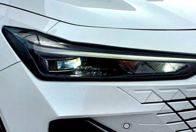 Changan UNI-V I с пробегом 2023 года, цена 2 300 000 рублей, 41145 км, лифтбек, Автокод Объявления