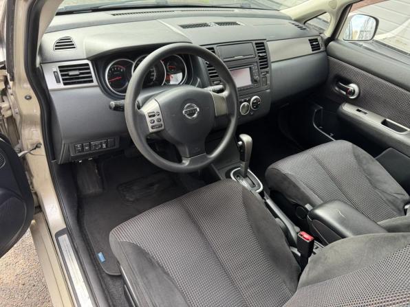 Nissan Tiida I Рестайлинг с пробегом 2010 года, цена 569 000 рублей, 179165 км, хэтчбек, Автокод Объявления