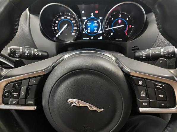 Jaguar F-Pace I с пробегом 2017 года, цена 2 305 000 рублей, 131721 км, внедорожник, Автокод Объявления
