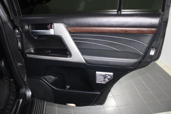 Toyota Land Cruiser 200 Series Рестайлинг 2 с пробегом 2018 года, цена 6 150 000 рублей, 283500 км, внедорожник, Автокод Объявления