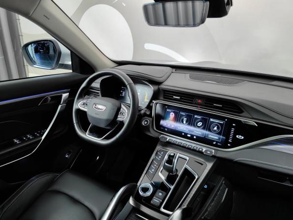 Geely Atlas Pro с пробегом 2023 года, цена 1 995 000 рублей, 68159 км, внедорожник, Автокод Объявления