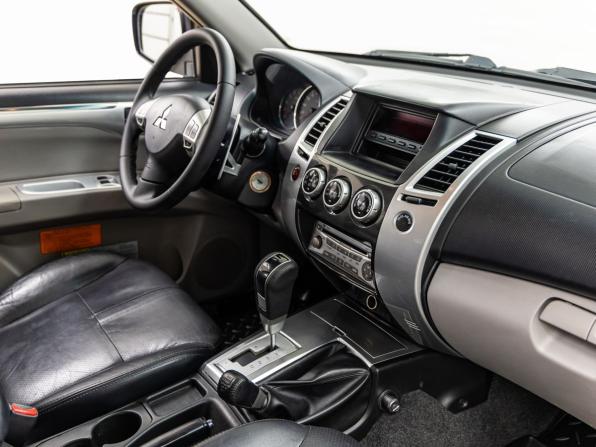 Mitsubishi Pajero Sport II с пробегом 2011 года, цена 1 898 000 рублей, 159704 км, внедорожник, Автокод Объявления