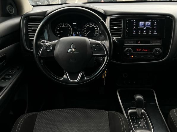 Mitsubishi Outlander III Рестайлинг 3 с пробегом 2019 года, цена 1 637 000 рублей, 308009 км, внедорожник, Автокод Объявления