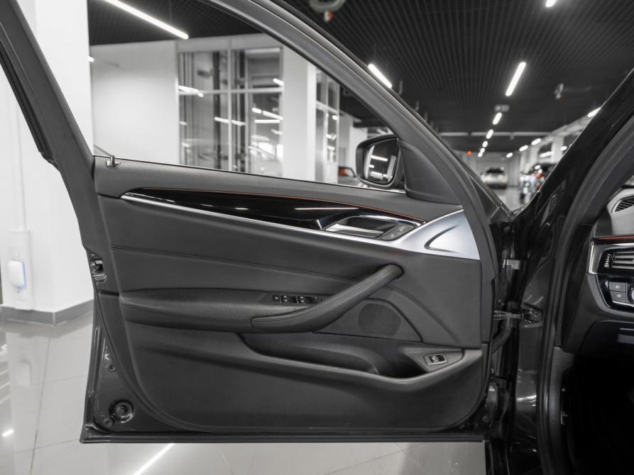 BMW 5 серии VII (G30/G31/G38) Москва  - изображение 19
