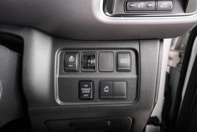 Nissan Serena V (C27) с пробегом 2018 года, цена 1 899 000 рублей, 95000 км, минивэн, Автокод Объявления