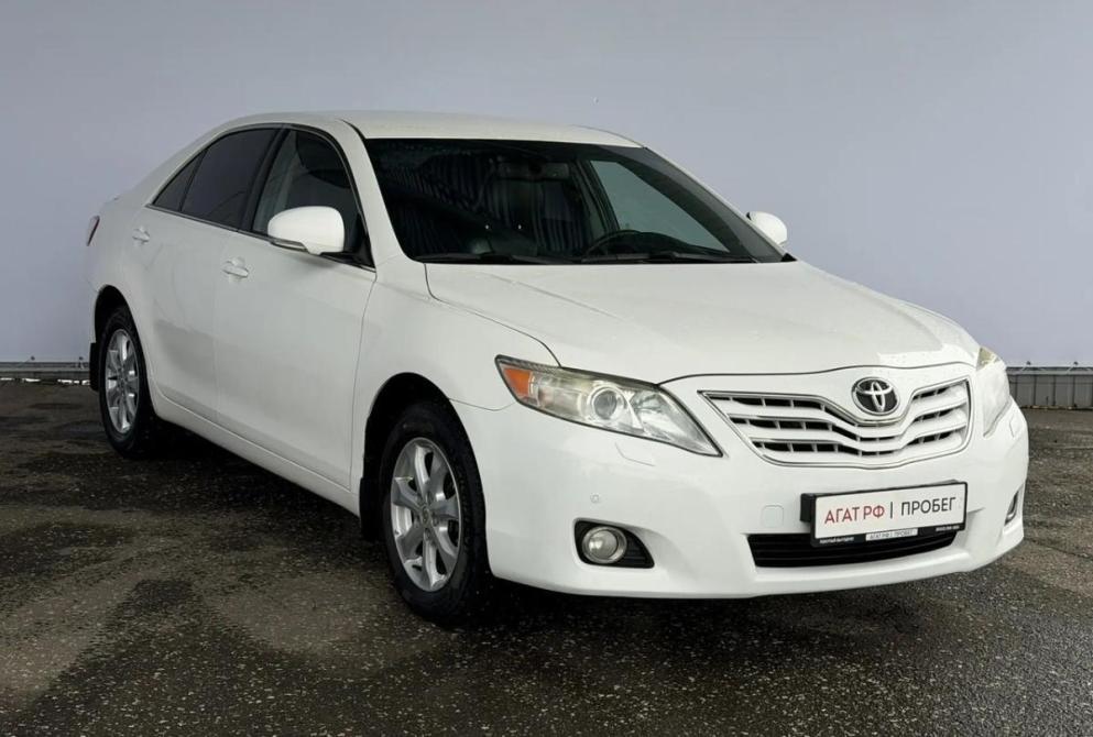 Toyota Camry VI (XV40) Рестайлинг Киров  - изображение 3