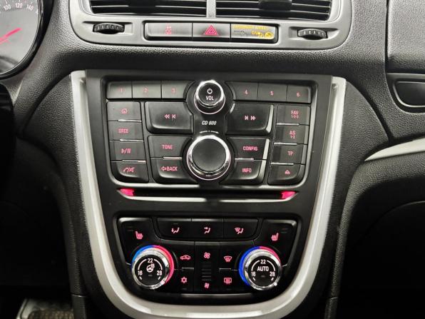 Opel Mokka I с пробегом 2014 года, цена 999 000 рублей, 119000 км, внедорожник, Автокод Объявления