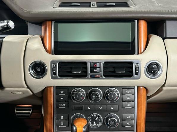 Land Rover Range Rover III Рестайлинг 2 с пробегом 2012 года, цена 1 785 000 рублей, 152188 км, внедорожник, Автокод Объявления