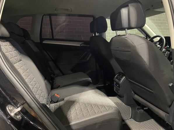 Volkswagen Tiguan II Рестайлинг с пробегом 2021 года, цена 2 579 000 рублей, 34590 км, внедорожник, Автокод Объявления