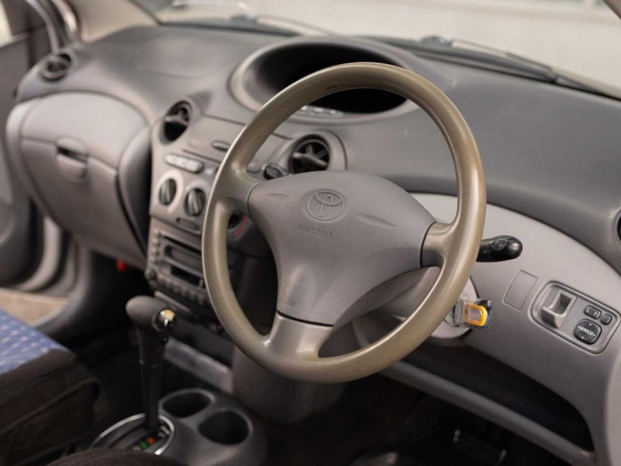 Toyota Vitz I (P10) Новосибирск  - изображение 11