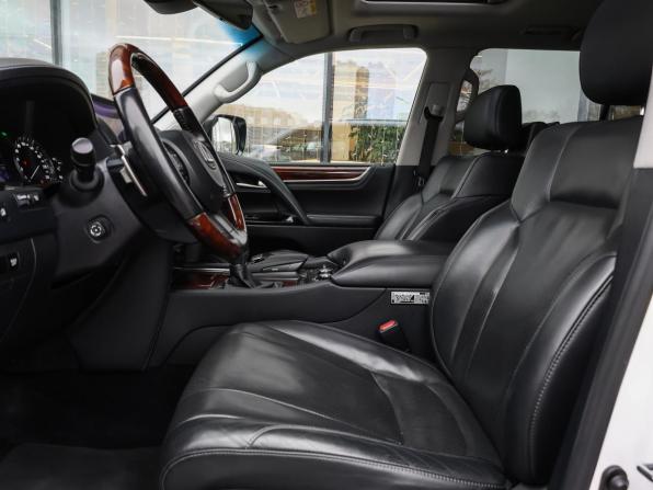 Lexus LX III Рестайлинг 2 с пробегом 2016 года, цена 7 400 000 рублей, 161000 км, внедорожник, Автокод Объявления