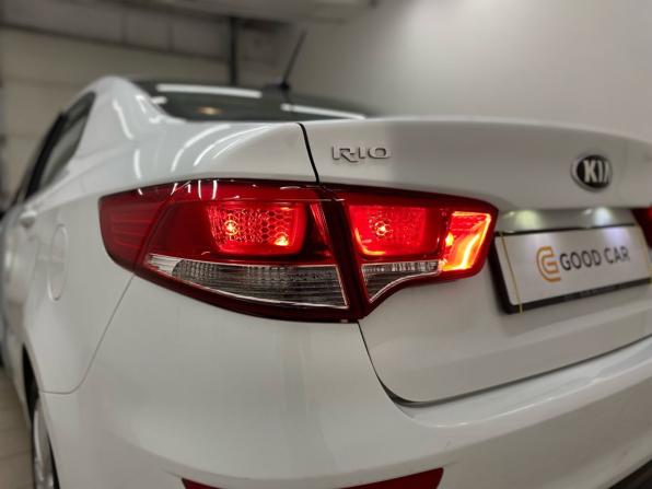 Kia Rio III Рестайлинг с пробегом 2017 года, цена 1 170 000 рублей, 122969 км, седан, Автокод Объявления