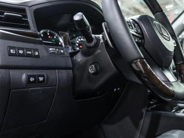 Lexus LX III Рестайлинг 2 с пробегом 2015 года, цена 5 199 000 рублей, 294411 км, внедорожник, Автокод Объявления