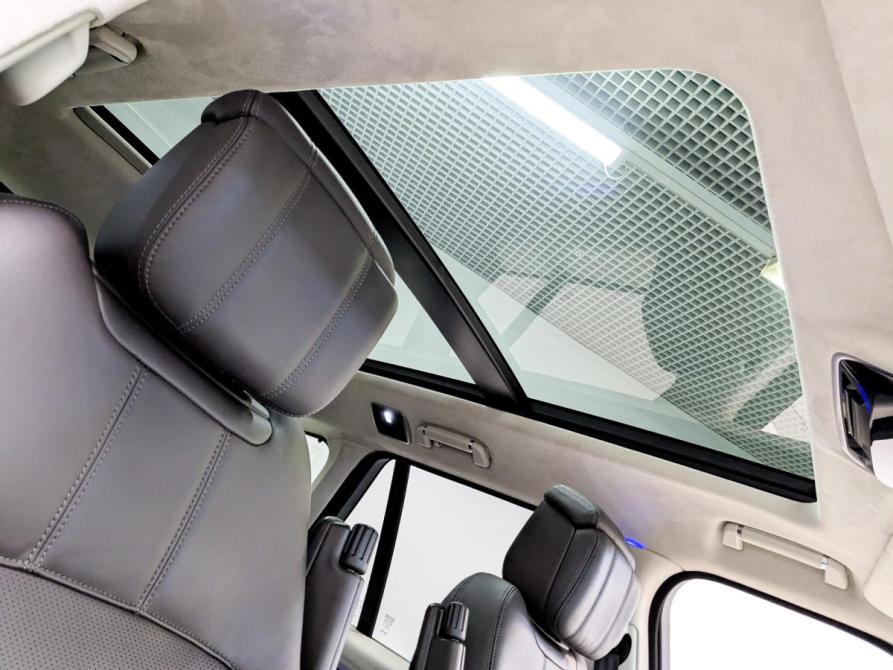 Land Rover Range Rover IV Рестайлинг Санкт-Петербург  - изображение 23