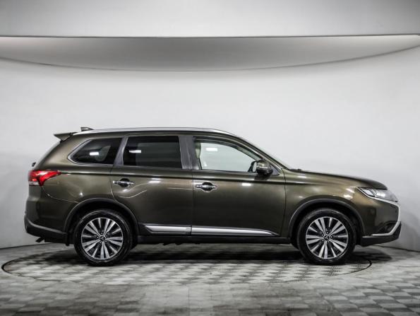 Mitsubishi Outlander III Рестайлинг 3 с пробегом 2020 года, цена 2 199 000 рублей, 192770 км, внедорожник, Автокод Объявления
