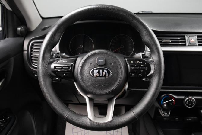 Kia Rio IV Рестайлинг с пробегом 2021 года, цена 1 379 000 рублей, 136520 км, седан, Автокод Объявления