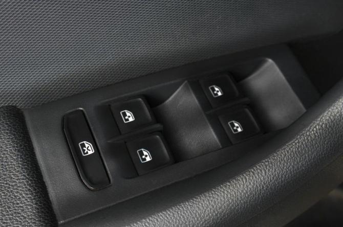 Skoda Rapid I Рестайлинг с пробегом 2018 года, цена 1 039 000 рублей, 219000 км, седан, Автокод Объявления