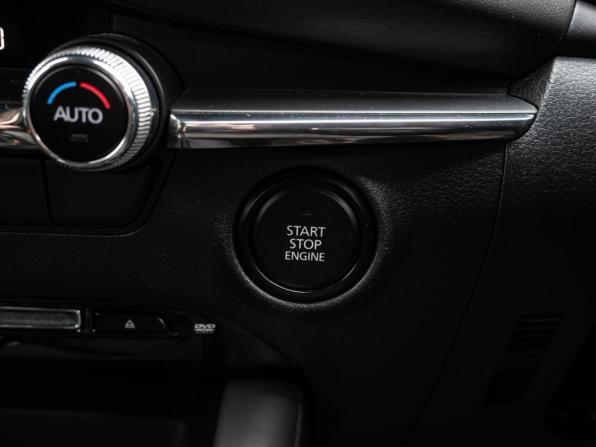 Mazda 3 IV (BP) с пробегом 2019 года, цена 1 720 000 рублей, 87962 км, хэтчбек, Автокод Объявления