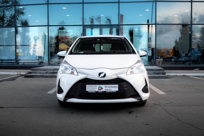 Toyota Vitz III (XP130) Рестайлинг 2 с пробегом 2019 года, цена 899 000 рублей, 86620 км, хэтчбек, Автокод Объявления