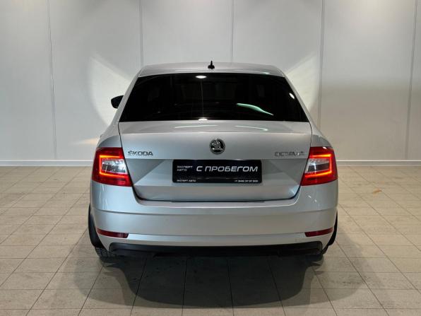 Skoda Octavia III (A7) Рестайлинг с пробегом 2019 года, цена 1 660 000 рублей, 70000 км, лифтбек, Автокод Объявления