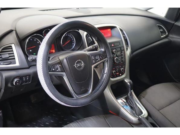 Opel Astra J с пробегом 2010 года, цена 678 000 рублей, 120046 км, хэтчбек, Автокод Объявления