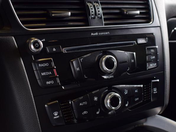 Audi Q5 I (8R) Рестайлинг с пробегом 2013 года, цена 1 849 995 рублей, 278141 км, внедорожник, Автокод Объявления