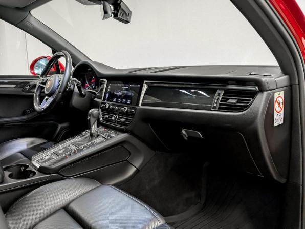 Porsche Macan I Рестайлинг с пробегом 2021 года, цена 5 800 000 рублей, 37383 км, внедорожник, Автокод Объявления