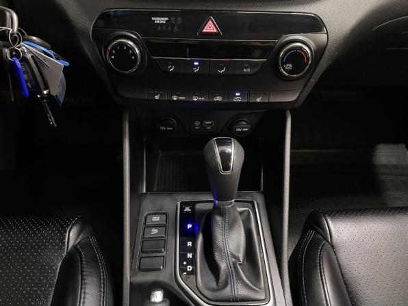 Hyundai Tucson III с пробегом 2016 года, цена 1 849 000 рублей, 157502 км, внедорожник, Автокод Объявления