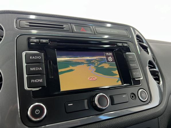 Volkswagen Tiguan I Рестайлинг с пробегом 2012 года, цена 1 499 000 рублей, 156000 км, внедорожник, Автокод Объявления