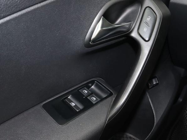 Volkswagen Polo V с пробегом 2013 года, цена 715 000 рублей, 141304 км, седан, Автокод Объявления