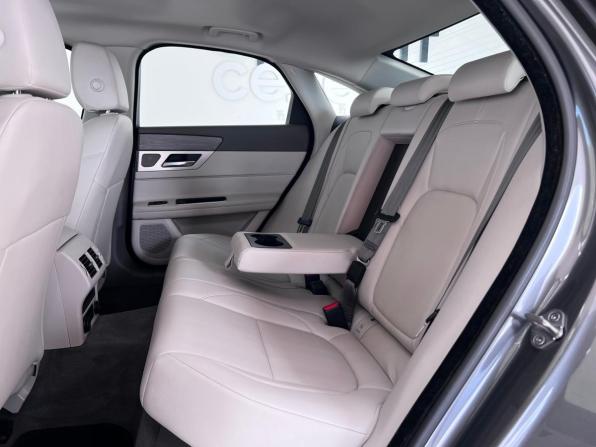 Jaguar XF II с пробегом 2017 года, цена 2 230 000 рублей, 95194 км, седан, Автокод Объявления