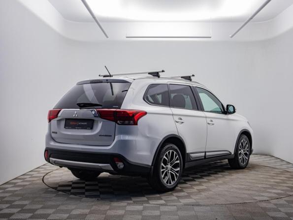 Mitsubishi Outlander III Рестайлинг 2 с пробегом 2015 года, цена 1 289 000 рублей, 288601 км, внедорожник, Автокод Объявления