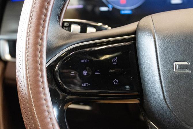 Chery Tiggo 8 Pro e+ с пробегом 2023 года, цена 2 609 000 рублей, 103208 км, внедорожник, Автокод Объявления