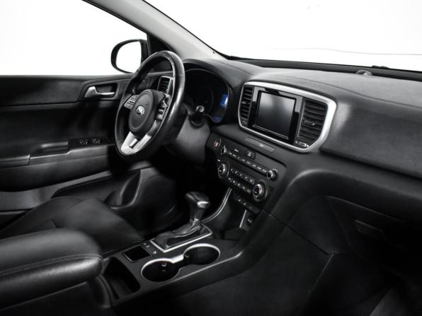 Kia Sportage IV Рестайлинг с пробегом 2019 года, цена 1 999 000 рублей, 102000 км, внедорожник, Автокод Объявления