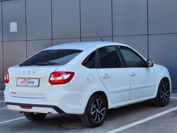 Lada (ВАЗ) Granta I Рестайлинг с пробегом 2020 года, цена 880 000 рублей, 52500 км, хэтчбек, Автокод Объявления