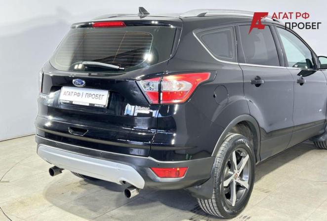 Ford Kuga II Рестайлинг с пробегом 2017 года, цена 1 700 000 рублей, 74600 км, внедорожник, Автокод Объявления
