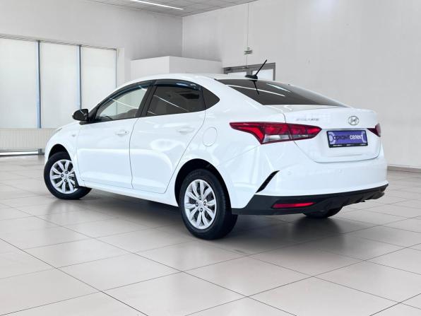 Hyundai Solaris II Рестайлинг с пробегом 2020 года, цена 1 320 000 рублей, 122780 км, седан, Автокод Объявления