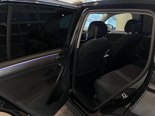 Volkswagen Tiguan II Рестайлинг с пробегом 2022 года, цена 2 540 000 рублей, 55427 км, внедорожник, Автокод Объявления