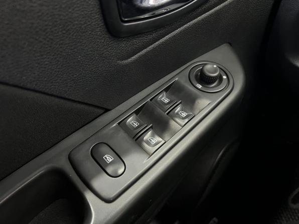 Renault Kaptur I с пробегом 2017 года, цена 1 299 000 рублей, 119635 км, внедорожник, Автокод Объявления