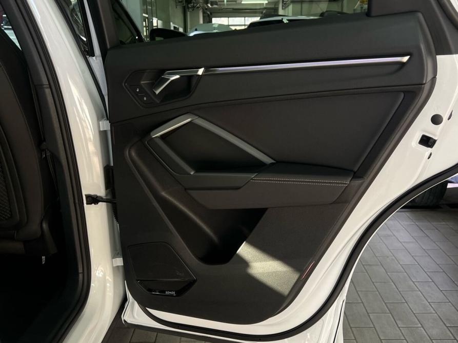 Audi Q3 II (F3) Волгоград  - изображение 18